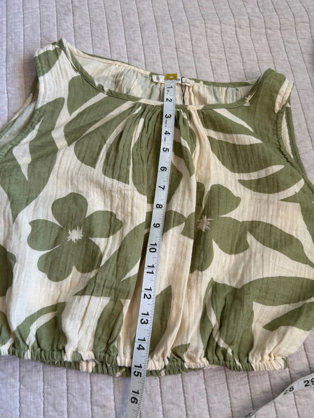 Nwt salty lemon gauze, 100% cotton boho floral green cream crop tank top L - Picture 9 of 10